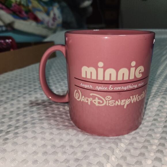 DISNEY EUC WALT DISNEY WORLD MINNIE PINK SUGAR SPICE MUG - Picture 2 of 3